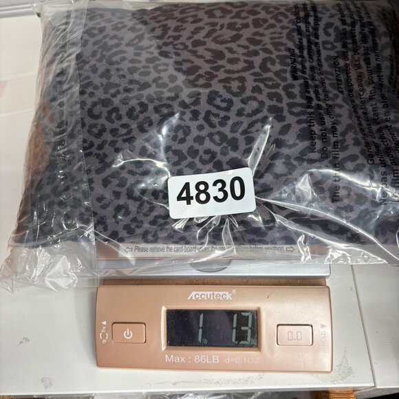 Express Women's Leopard Print Jacket Size Small Knit gray black - Picture 6 of 6